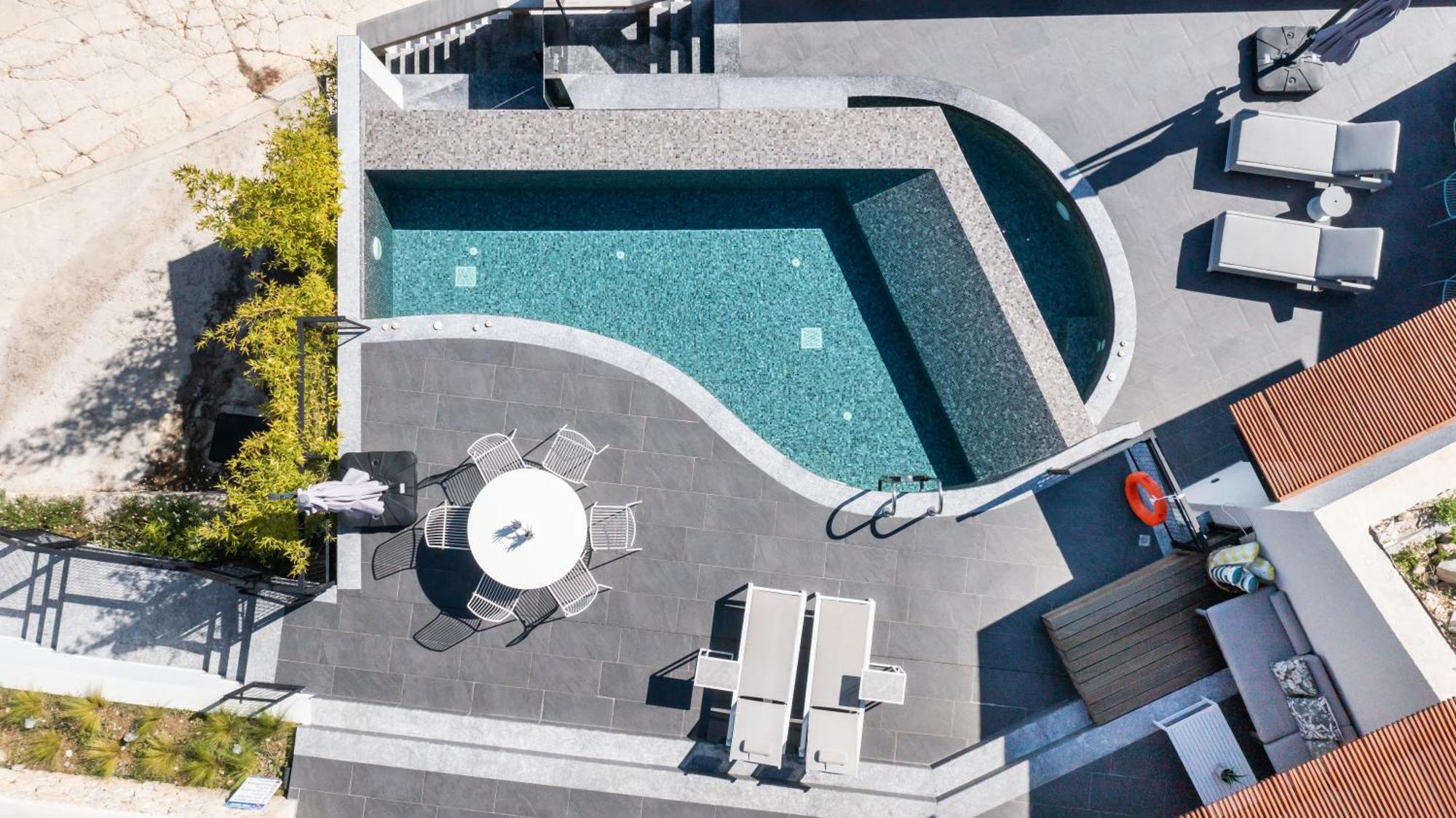 Ionian Grand - Estella Villa